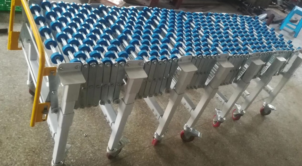 可移動(dòng)伸縮滾輪輸送線(xiàn)